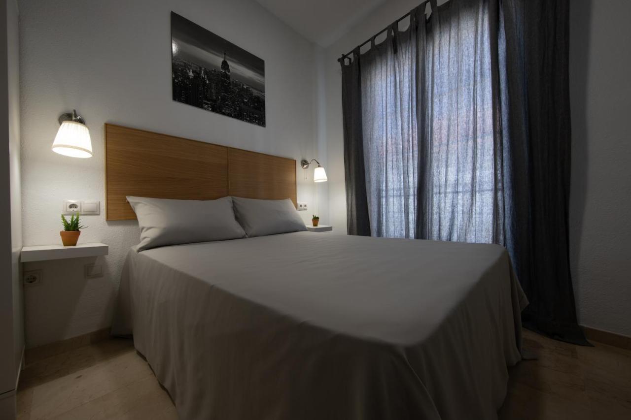 Ferienwohnung Private Rooftop & Elegant Studio - Center By Rems Málaga Exterior foto