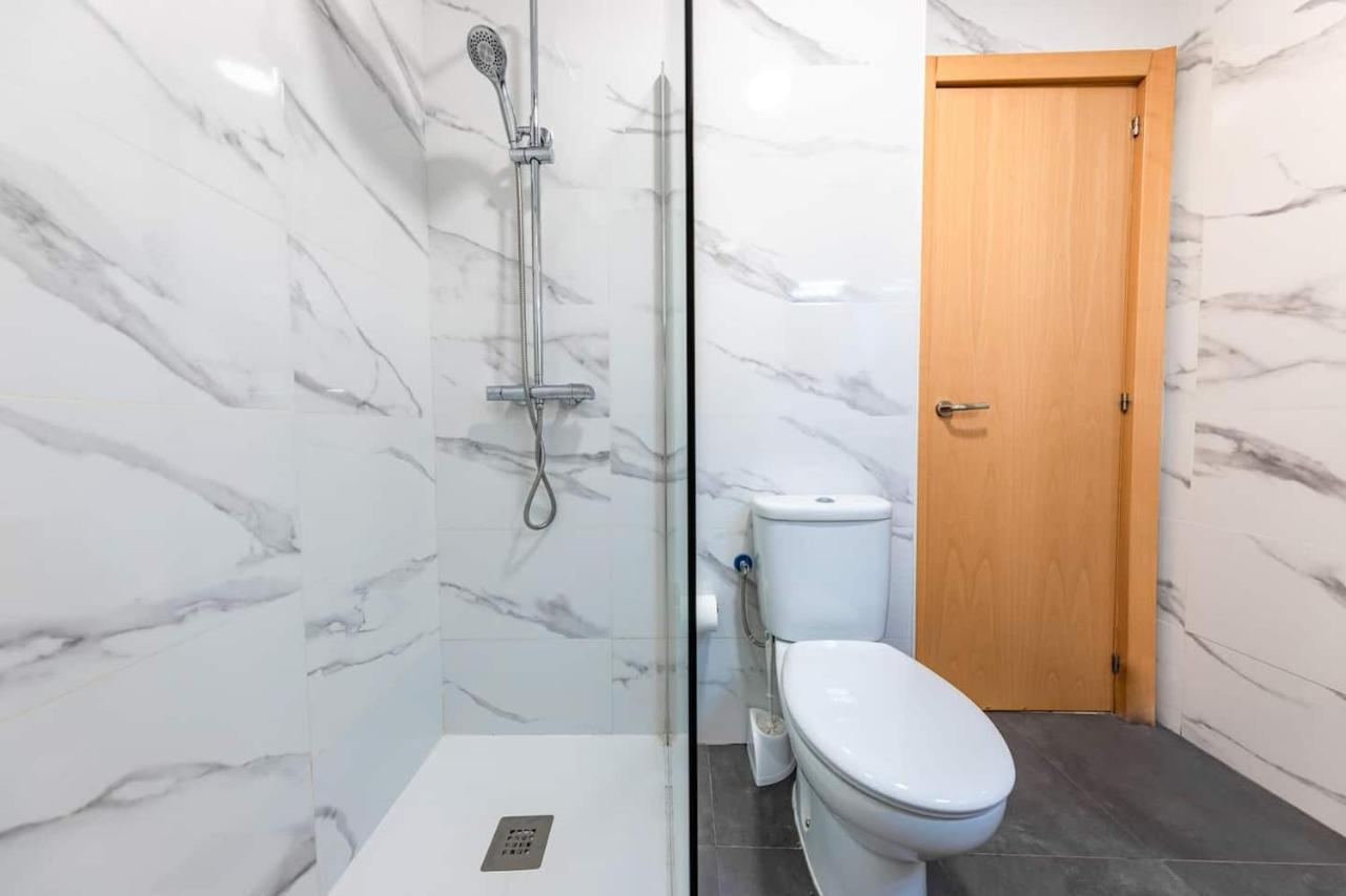 Ferienwohnung Private Rooftop & Elegant Studio - Center By Rems Málaga Exterior foto