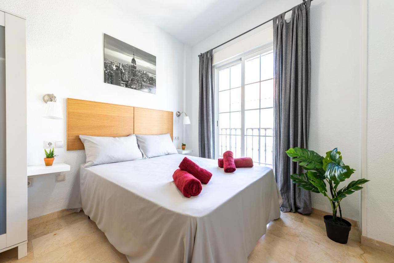Ferienwohnung Private Rooftop & Elegant Studio - Center By Rems Málaga Exterior foto